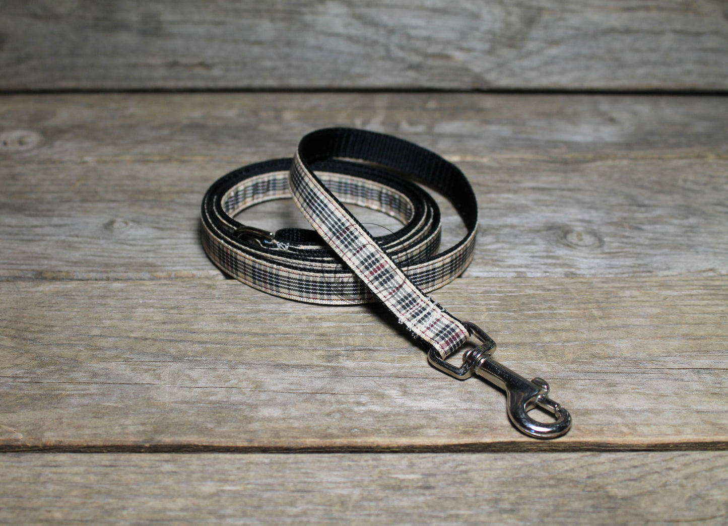 Tartan Dog Leash - Blackberry Plaid