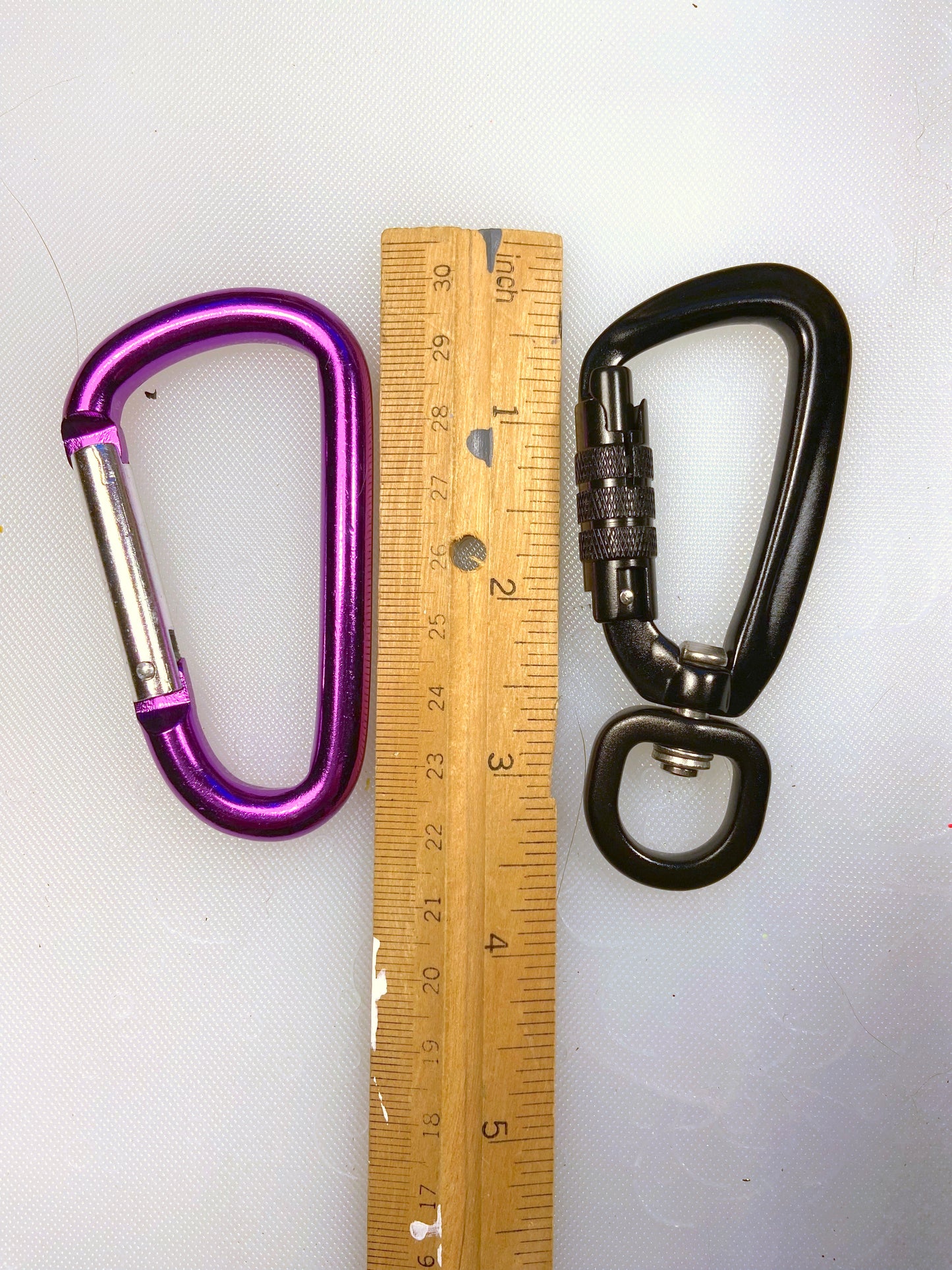 Upgrade for leashes - black locking carabiner