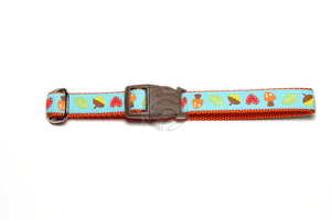 Acorn and Hearts Fall dog collar