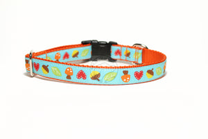 Acorn and Hearts Fall dog collar