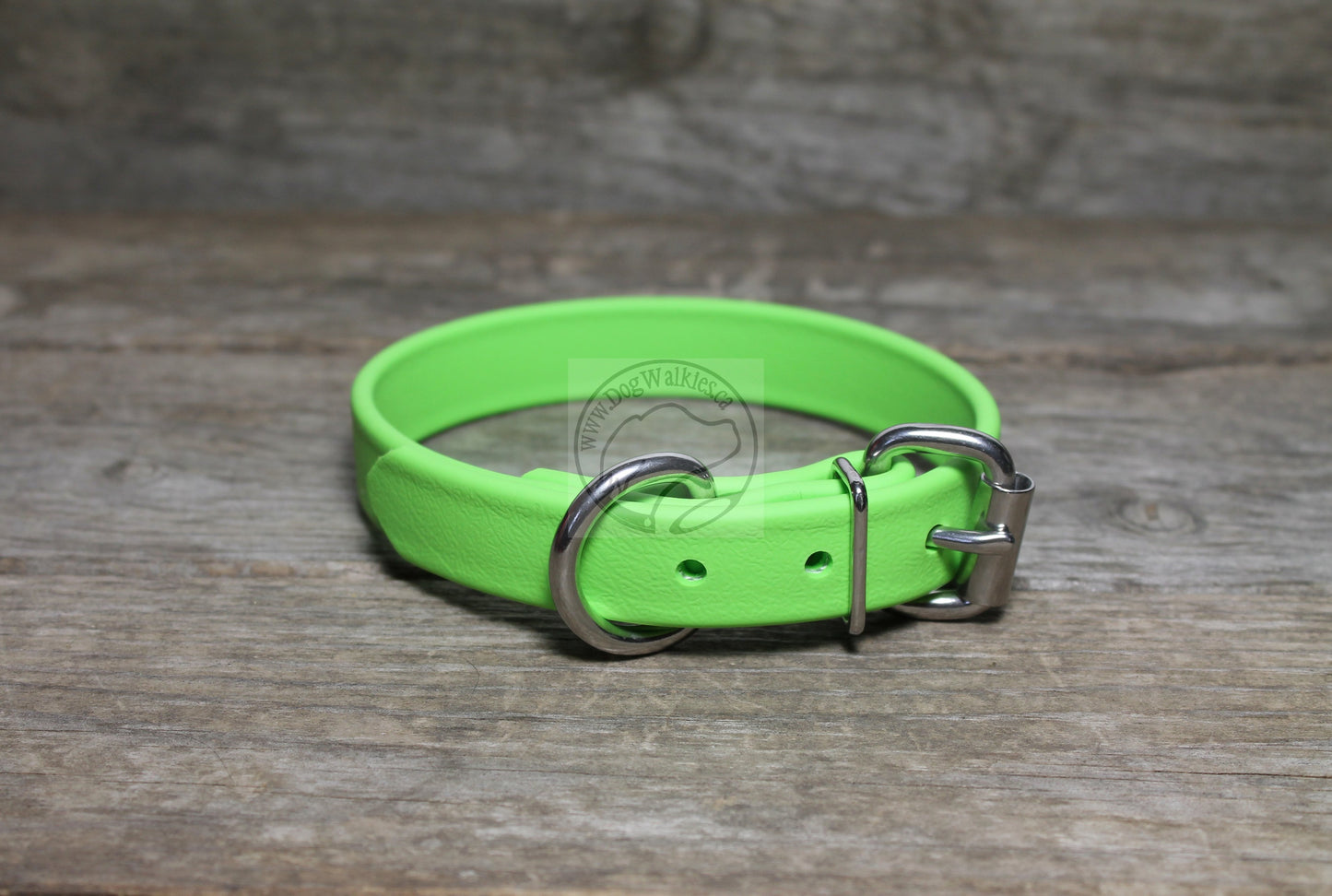 Medium Dog Collar in Genuine Biothane - 20mm (3/4") width - 40 colours